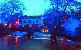 Le Parvis de PONT-AVEN